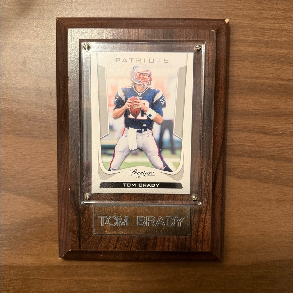 New England Patriots Tom Brady Wooden Plaque with Football Card Vintage - Picture 2 of 5